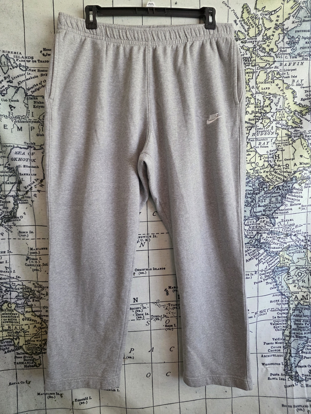 Nike Gray Fleece Sweatpants with Small Swoosh